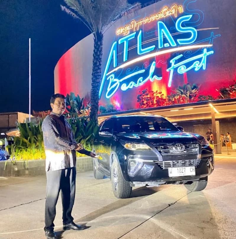 Experience Luxury at Atlas Beach Club